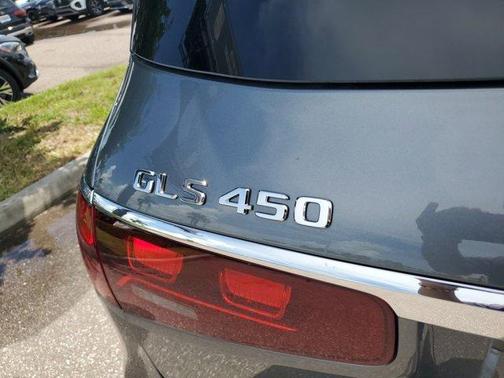 2025 Mercedes-Benz GLS 450 4MATIC