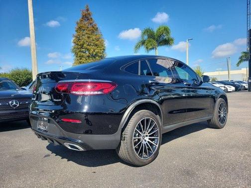2022 Mercedes-Benz GLC 300 4MATIC Coupe