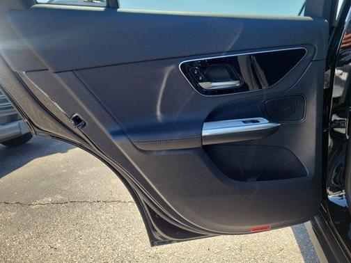 2025 Mercedes-Benz GLC 350e Base 4MATIC