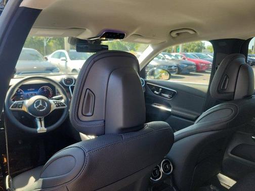 2025 Mercedes-Benz GLC 350e Base 4MATIC