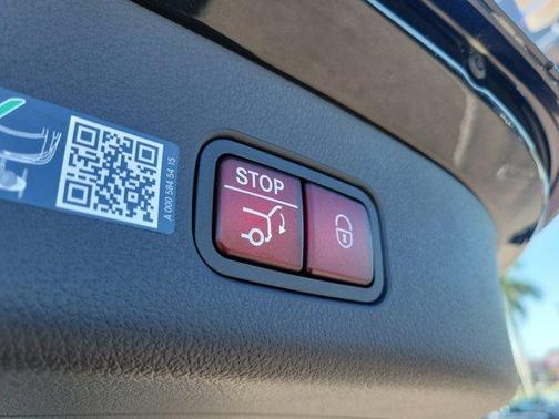 2025 Mercedes-Benz GLC 350e Base 4MATIC