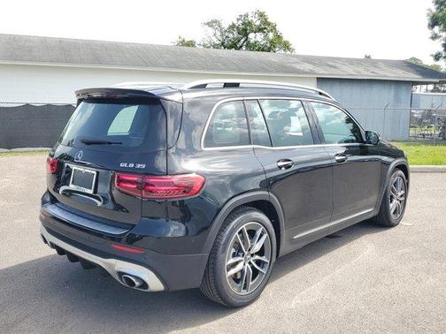 2025 Mercedes-Benz AMG GLB 35 Base