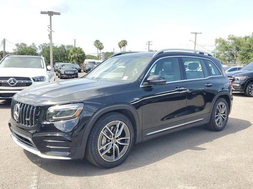 2025 Mercedes-Benz AMG GLB 35 Base