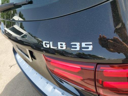 2025 Mercedes-Benz AMG GLB 35 Base