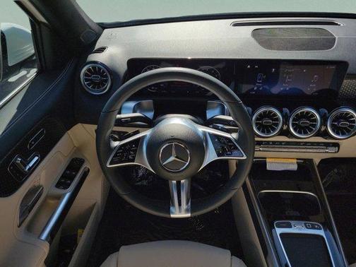 2025 Mercedes-Benz GLB 250 Base