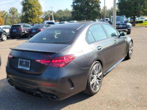 2025 Mercedes-Benz AMG C 63 S E Performance