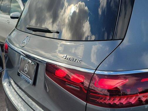 2025 Mercedes-Benz GLS 450 4MATIC