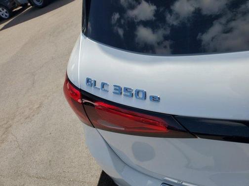 2025 Mercedes-Benz GLC 350e Base 4MATIC