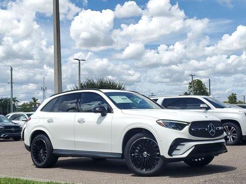 2026 Mercedes-Benz GLC 300 Base