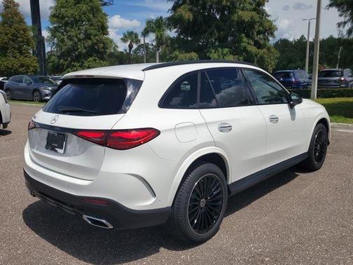 2026 Mercedes-Benz GLC 300 Base
