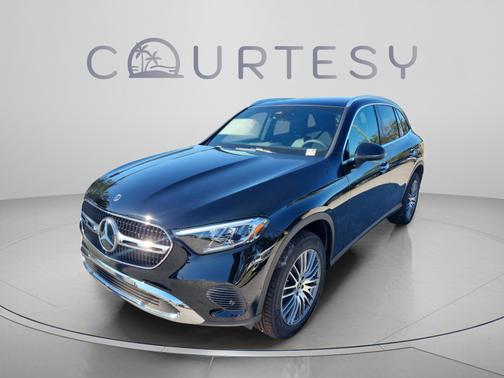 Black 2026 Mercedes-Benz GLC 300 Base