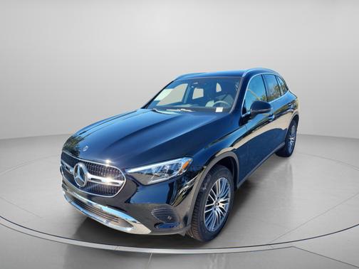 Black 2026 Mercedes-Benz GLC 300 Base