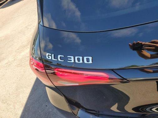 2026 Mercedes-Benz GLC 300 Base