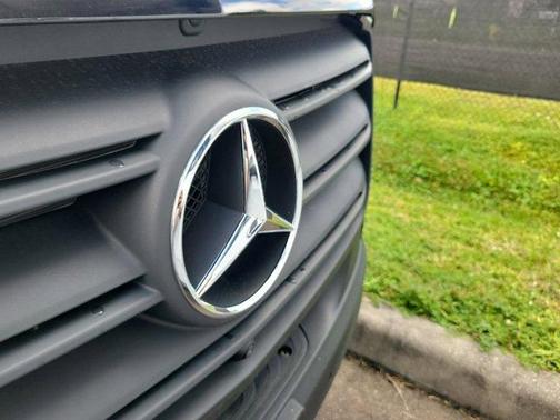 2025 Mercedes-Benz Sprinter 2500 High Roof