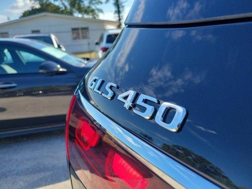 2026 Mercedes-Benz GLS 450 4MATIC