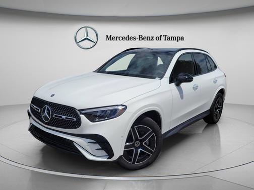 Polar White 2026 Mercedes-Benz GLC 300