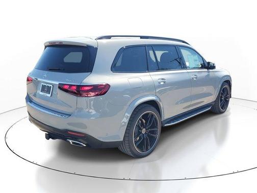 2026 Mercedes-Benz GLS 450