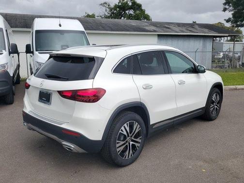 2025 Mercedes-Benz GLA 250 Base