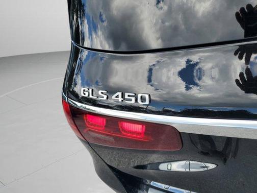 2026 Mercedes-Benz GLS 450 4MATIC