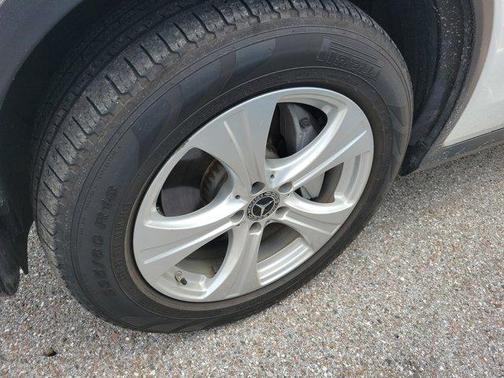 2018 Mercedes-Benz GLC 300 Base