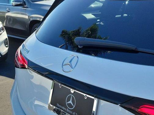 2026 Mercedes-Benz GLC 300 Base