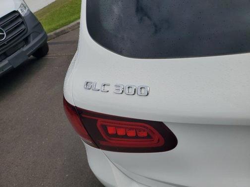 2022 Mercedes-Benz GLC 300 Base