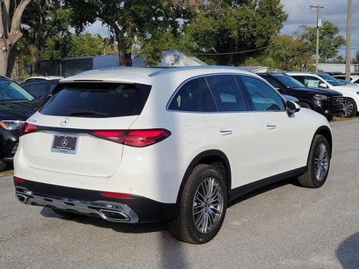 2026 Mercedes-Benz GLC 300 Base