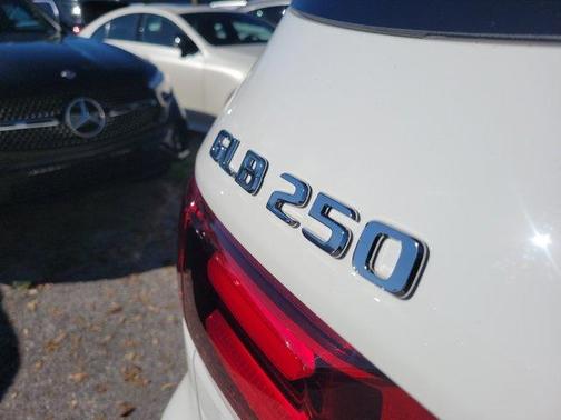 2025 Mercedes-Benz GLB 250 Base