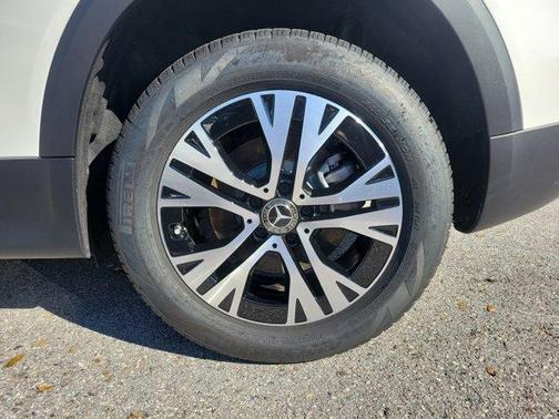 2025 Mercedes-Benz GLB 250 Base