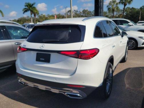 2025 Mercedes-Benz GLC 300 Base