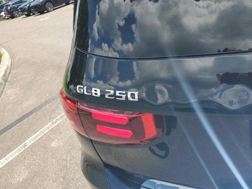 2025 Mercedes-Benz GLB 250 Base