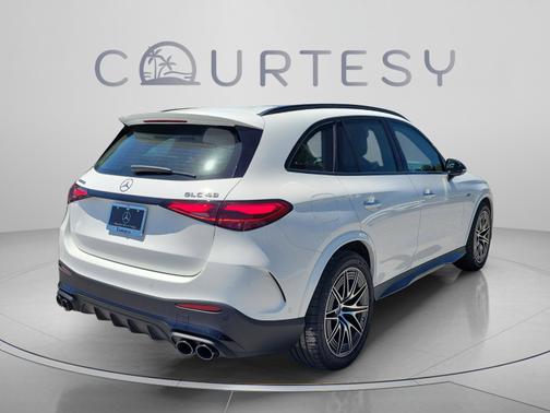 Polar White 2026 Mercedes-Benz AMG GLC 43