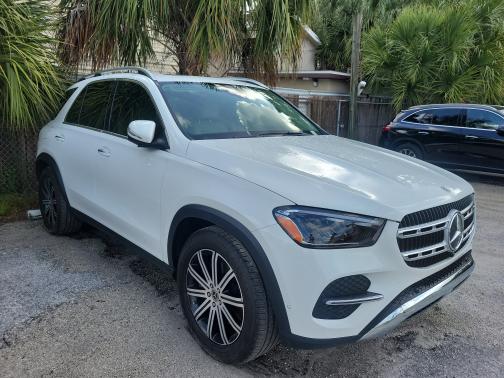 Polar White 2025 Mercedes-Benz GLE 450e