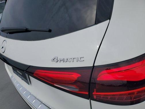 2025 Mercedes-Benz GLC 350e Base 4MATIC