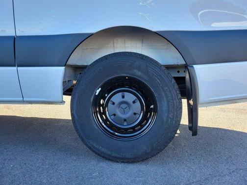 2025 Mercedes-Benz Sprinter 2500 Standard Roof