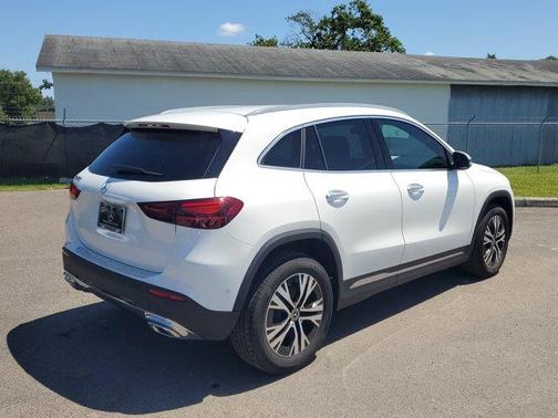 2025 Mercedes-Benz GLA 250 Base