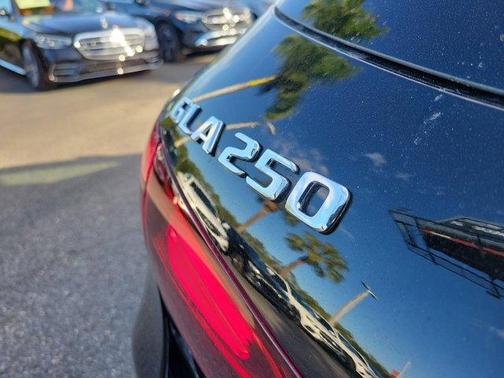 2025 Mercedes-Benz GLA 250 Base