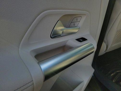 2025 Mercedes-Benz GLA 250 Base