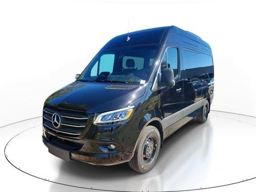 2025 Mercedes-Benz Sprinter 2500 144 WB Standard Roof Passenger