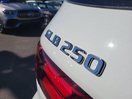 2025 Mercedes-Benz GLB 250 Base