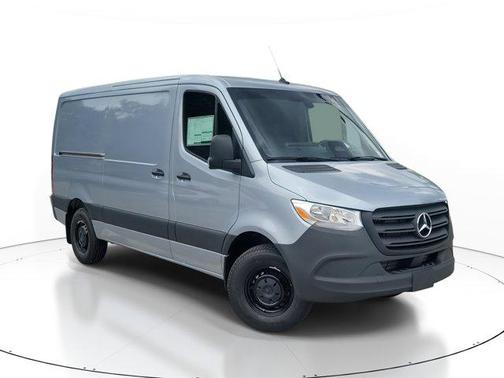 2025 Mercedes-Benz Sprinter 2500 Standard Roof