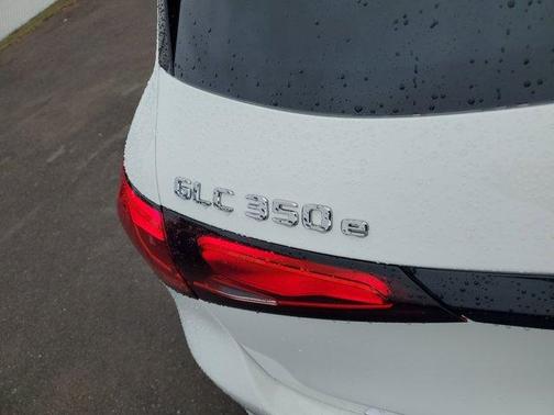 2025 Mercedes-Benz GLC 350e Base 4MATIC