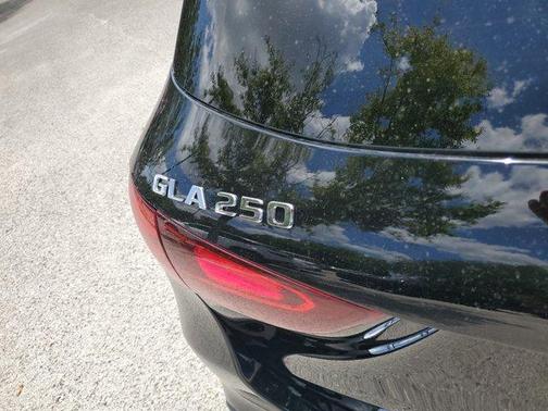 2025 Mercedes-Benz GLA 250 Base