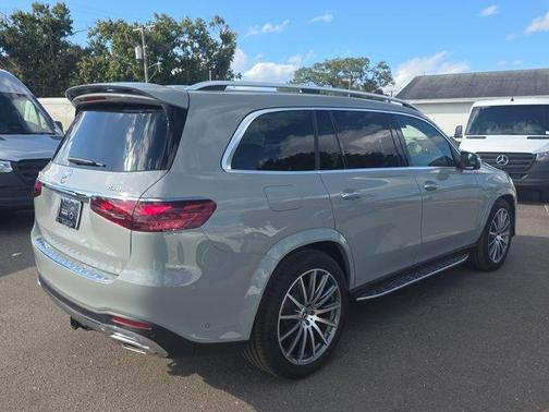 2025 Mercedes-Benz GLS 580 Base 4MATIC