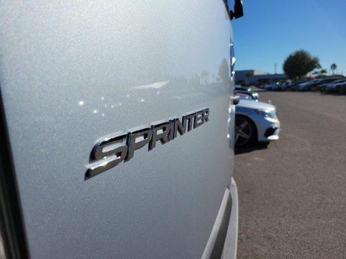 2025 Mercedes-Benz Sprinter 2500 144 WB Standard Roof Passenger