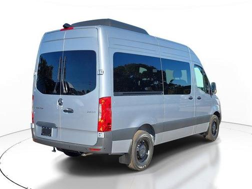 2025 Mercedes-Benz Sprinter 2500 144 WB Standard Roof Passenger