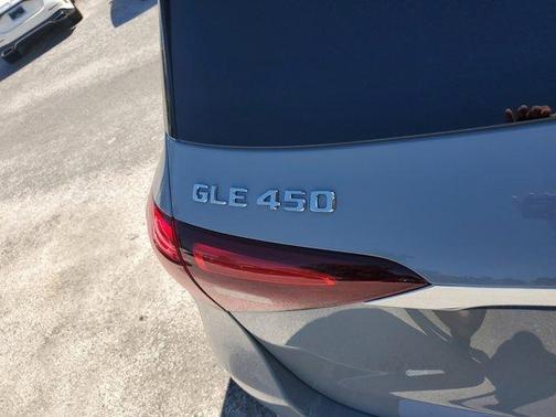 2026 Mercedes-Benz GLE 450 4MATIC