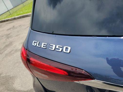 2025 Mercedes-Benz GLE 350 Base