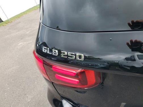 2025 Mercedes-Benz GLB 250 Base