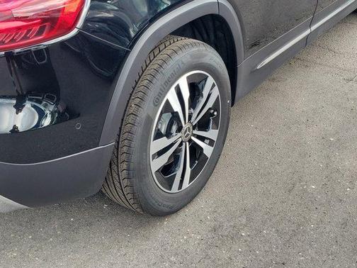 2025 Mercedes-Benz GLB 250 Base